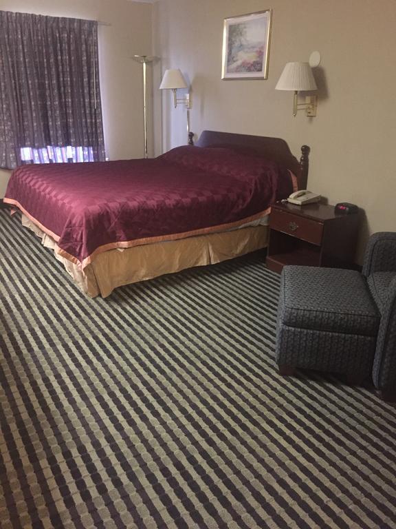 America'S Best Inn & Suites Eureka Bagian luar foto
